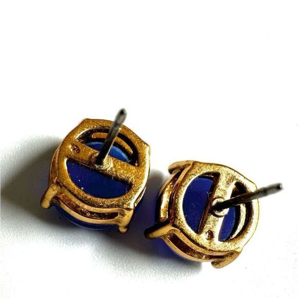Blue and gold tone post earrings - Picture 5 of 6